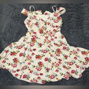 Fashion Magazine Exclusive Floral Dress